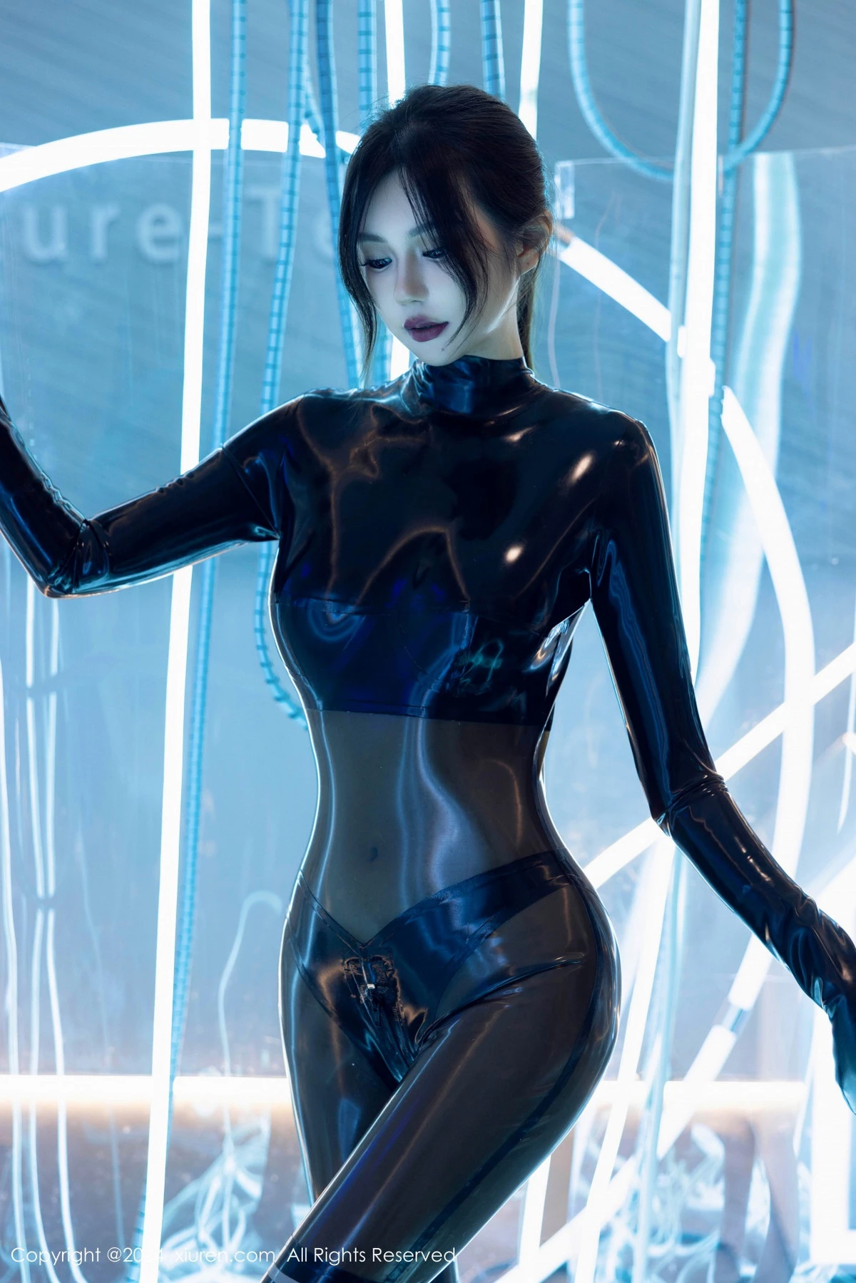 [XiuRen秀人网]第9235期绮里嘉写真-秀人资源网